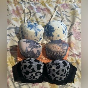 Set of 3 push up bras